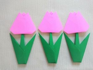 折り紙　春 入学 祝 『 チューリップ ピンク 3個 』① 花 壁面飾り 壁飾り ハンドメイド