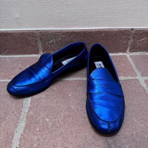 AVEC MODERATION 青 レザー ローファー