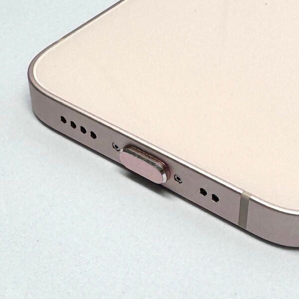 【新品・未使用】iPhone iPad AirPodsライトニングキャップ カバー 充電口 保護キャップ ピンク