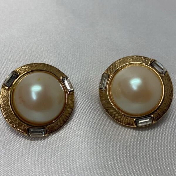 NINA RICCI (ニナリッチ) イヤリング ビンテージ アクセサリー ゴールド パール レトロ 上品