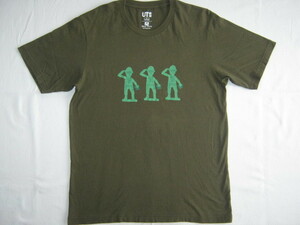 ★古着 美品 2018年 UNIQLO ユニクロ COLOR OF PIXAR カラー オブ ピクサー UT GREEN ARMY MEN Tシャツ L 深緑 TOY STORY トイストーリー★