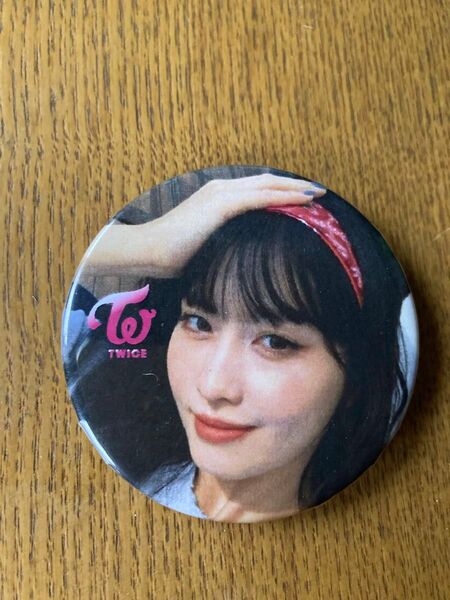 TWICE モモ 缶バッジ