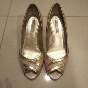  Nine West NINE WEST pumps shoes Wedge sense of stability equipped metallic Gold beige open tou7M 24.5. rank heel height approximately 5.5.