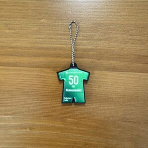 ヴィッセル神戸 ガチャ 50 オビパウエルオビンナ ユニフォーム型ラバーキーチェーン