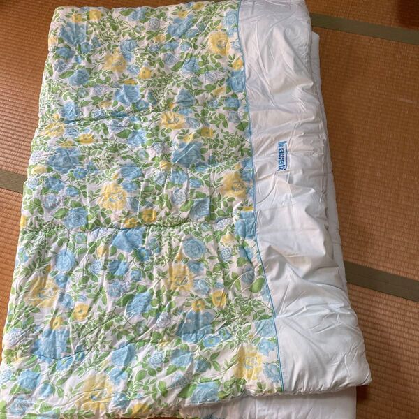 新品未使用 肌かけ布団布団 シングル 掛け布団 帰省用 寝具 夏の寝具