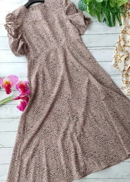 美品!ヒョウ柄×ギャザースリーブ☆薄手ロングシャツワンピース