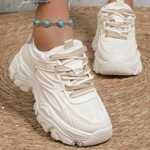 厚底 スニーカー コンビ プラットフォームファッショナブルな女性のチャンキースニーカー 24