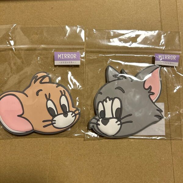 新品 トムとジェリー ワーナーブラザース キャラクター 手鏡 シリコンミラー トム&ジェリー