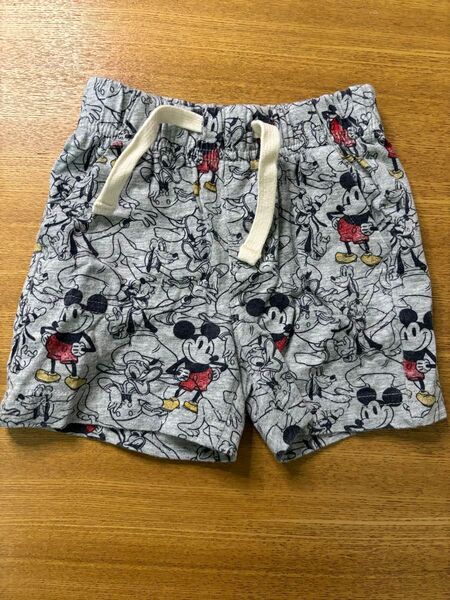 babyGAP ショートパンツ ミッキー 総柄