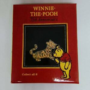 ! Disney store Japan pin badge Disney Gallery 75th Anniversary Pooh series Classic Tiger 2001 year new goods pin 