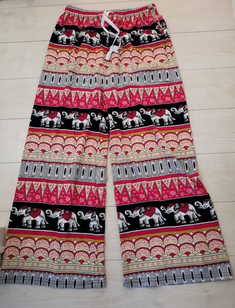 タイパンツ フリーサイズ 厚手パンツタイプ 象柄 タイ輸入品 男女兼用 色、柄、丈、多数あります 【写真1枚目発送】