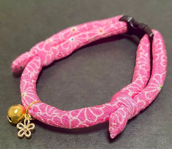 猫ちゃん用ちりめん首輪 ピンクにお花 ハンドメイド