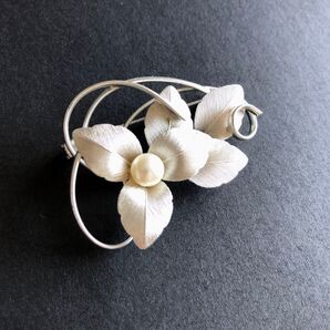 パール 真珠 ブローチ ヴィンテージ アクセサリー お洒落 おしゃれ 可愛い かわいい 昭和レトロ アンティーク 小物 雑貨