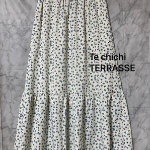 美品 Te chichi TERRASSE Free ティアード 小花柄 オフホワイト系 Free カジュアル ガーリー