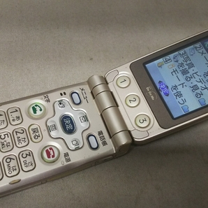 docomo FOMA らくらくホン F882iES #146 FUJITSU ガラケー ケータイ 簡易動作確認&簡易清掃&初期化OK 判定○