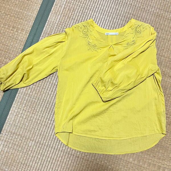 ブラウス Tシャツ シャツ シフォン 黄色 イエロー トップス レディース イッカ ikka