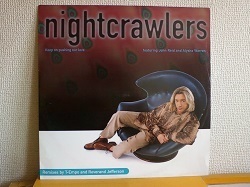 ハウス Nightcrawlers / Keep On Pushing Our Love 12インチです。