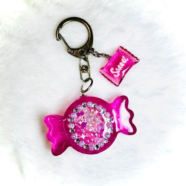 ハンドメイド レジン キラキラ キャンディー シェイカーキーホルダー (オイルなし) ピンクver.
