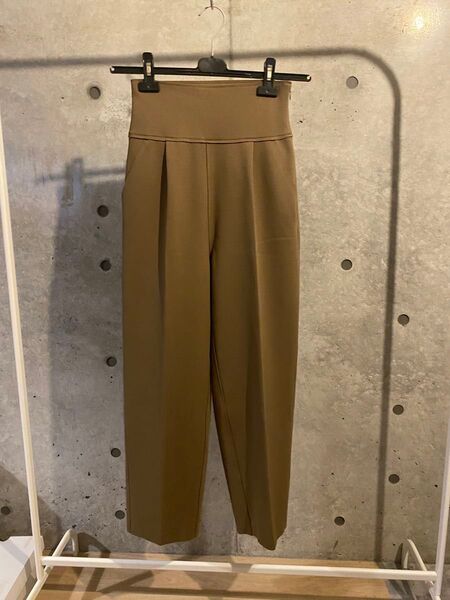 pheeny パンツ