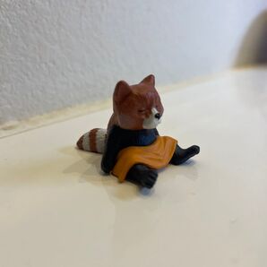 サウナ アライグマ ガチャ フィギュア