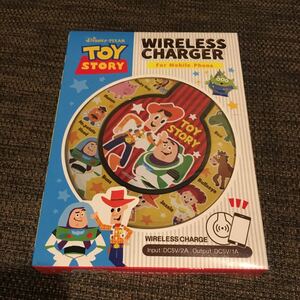 未開封 簡単便利！ 置くだけで充電！ TOY STORY トイストーリー ワイヤレスチャージャー WIRESS CHARGER ウッディ バスライトイヤー 充電器