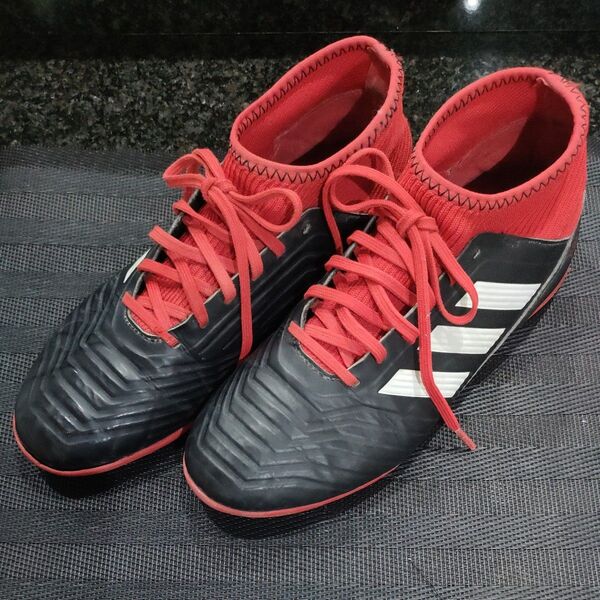 adidas プレデター サッカー トレーニングシューズ 23.5cm