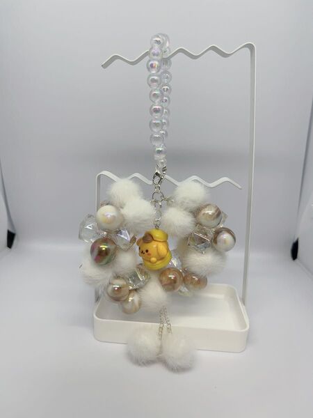新作☆アクリルビーズ☆ポンポン☆ミニリース☆飾り☆ハンドメイド☆