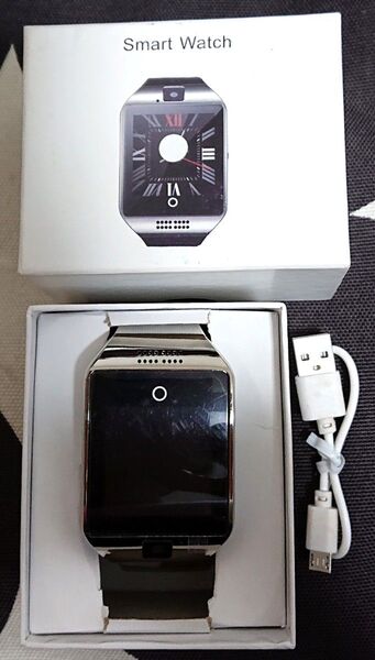スマートウォッチB