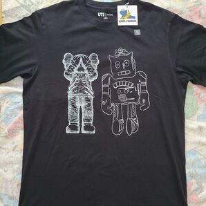 カウズ + ウォーホル UT Tシャツ "ブラック" Kaws + Warhol UT T-shirt "Black"