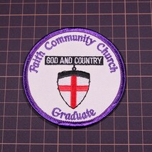 ZE38 Faith Community Church Graduate 丸形 ワッペン パッチ ロゴ エンブレム USA アメリカ 米国 輸入雑貨_画像3