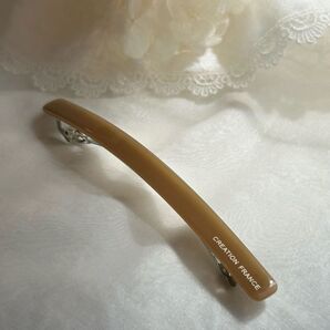 シンプル 細目で大人可愛い バレッタ ヘアクリップ /ベージュ アセテート
