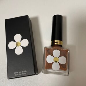 エピヌ ネイルポリッシュ ホットチョコレート epine nail polish Hot chocolate