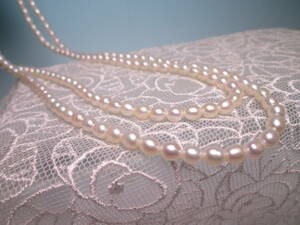 *SILVER fresh water pearl. 2 ream. necklace 30g case attaching 