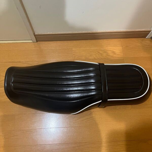 カワサキ エストレヤ 純正シート