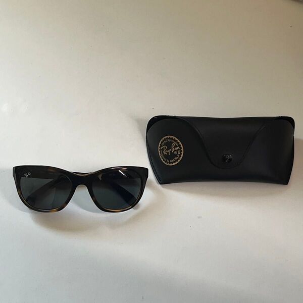 レイバン Ray-Ban サングラス ケース付 新品未使用 ユニセックス プレゼント 夏