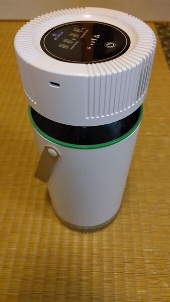 マクアケ☆ドライクーラー☆ミストを使わず、湿気を感じないドライで冷たい風の冷風機ドライクーラー