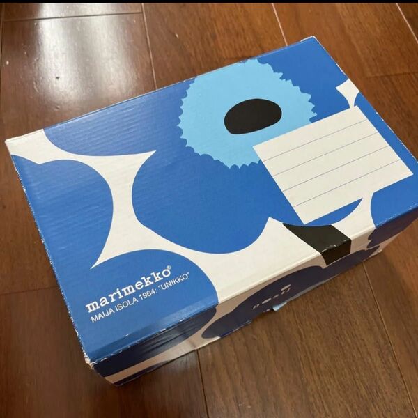 マリメッコ 空箱