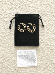 ARME DE L*AMOURarumte Ram -ru earrings 