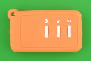 スバル（SUBARU）・旧3ボタン・アクセスキー（スマートキー）用　シリコンカバー　★★オレンジ色