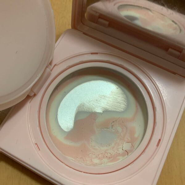 ジバンシー スキンPFCTコンパクトクリームN