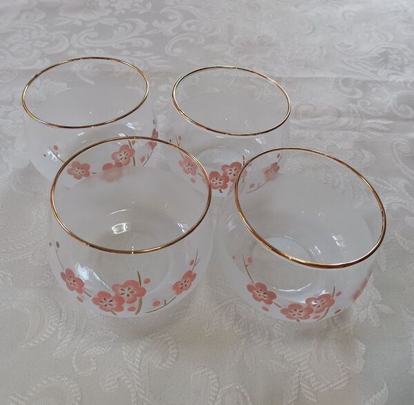 昭和レトロ/冷茶、麦茶グラス ガラスコップ 桜柄 金彩 木箱 4客セット