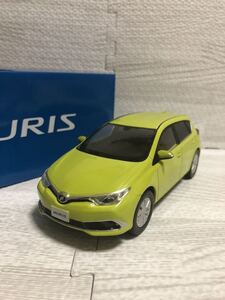 1/30 トヨタ 新型オーリス AURIS 中期 カラーサンプル ミニカー 非売品　シトラスマイカメタリック