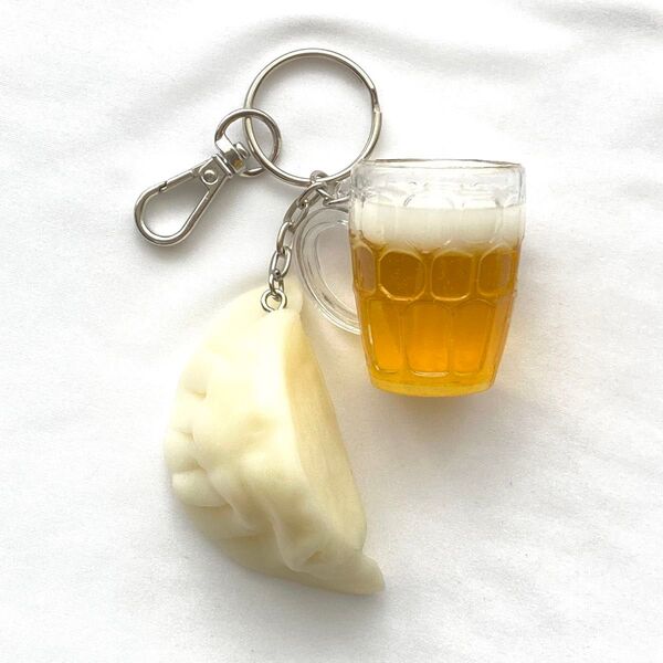キーホルダー 餃子 ビールジョッキ 食品サンプル 新品未使用