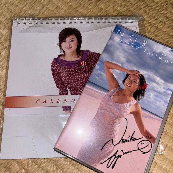 藤原紀香さんのカレンダー、VHSです。