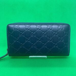 Gucci エンボスロゴ 長財布 ネイビー/ブラック