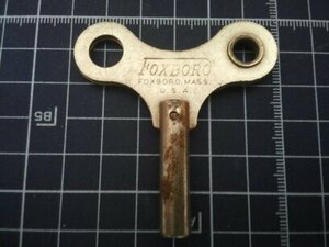 K-302　Clock Key 『FOXBORO(フォックスボロ)』 ～ ビンテージ・キー　クロック・キー　ゼンマイ鍵　ゼンマイ巻　　　中古品：ビンテージ 