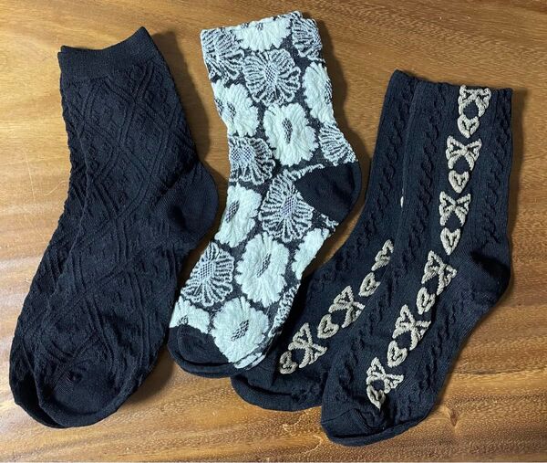 靴下 レディース 黒 ヴィンテージ 花柄 リボン オシャレ ソックス