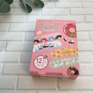【新品】ダイソー バンドエイド ばんそうこう(スイーツ、12枚入)