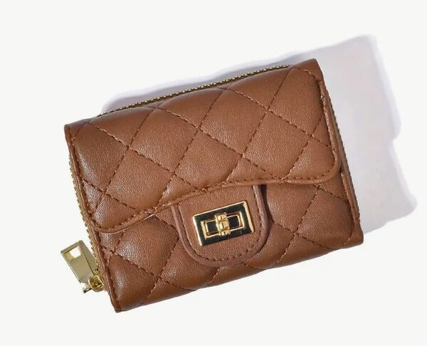 【送料無料】キルティング ウォレット 三つ折財布 小銭入れ レディース ミニ財布 ブラウン