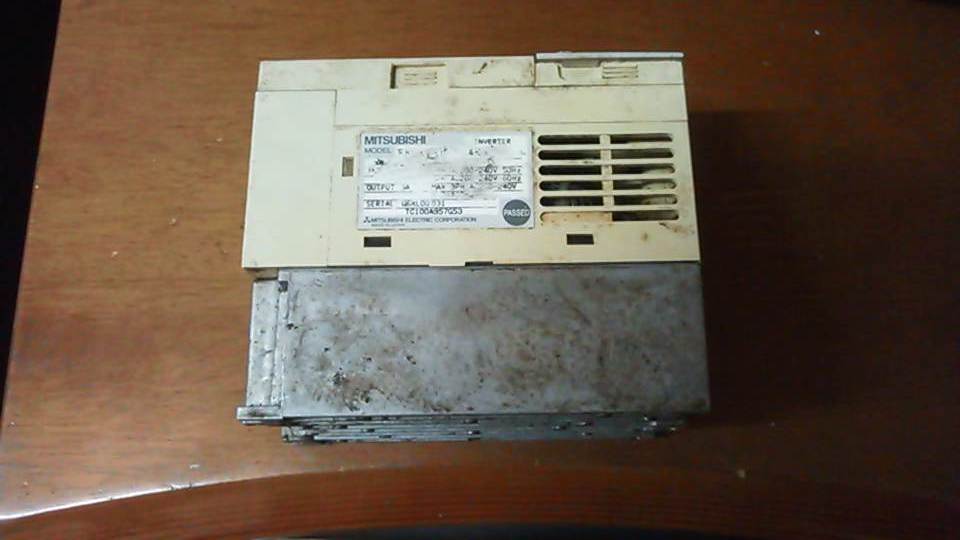 三菱電機FR-E520-0.4K インバータ中古ジャンク品インバーター0.4kw